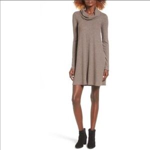 NWT Socialite Ribbed  Cowl Neck Swing Dress Large